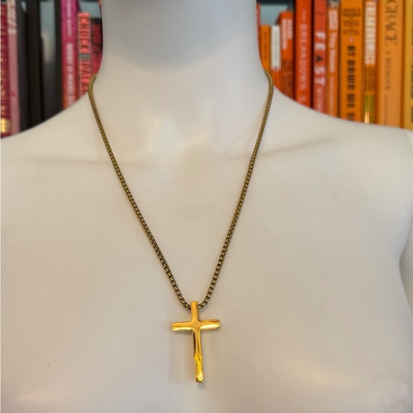 Gold Cross Pendant Necklace - Picture 3 of 3
